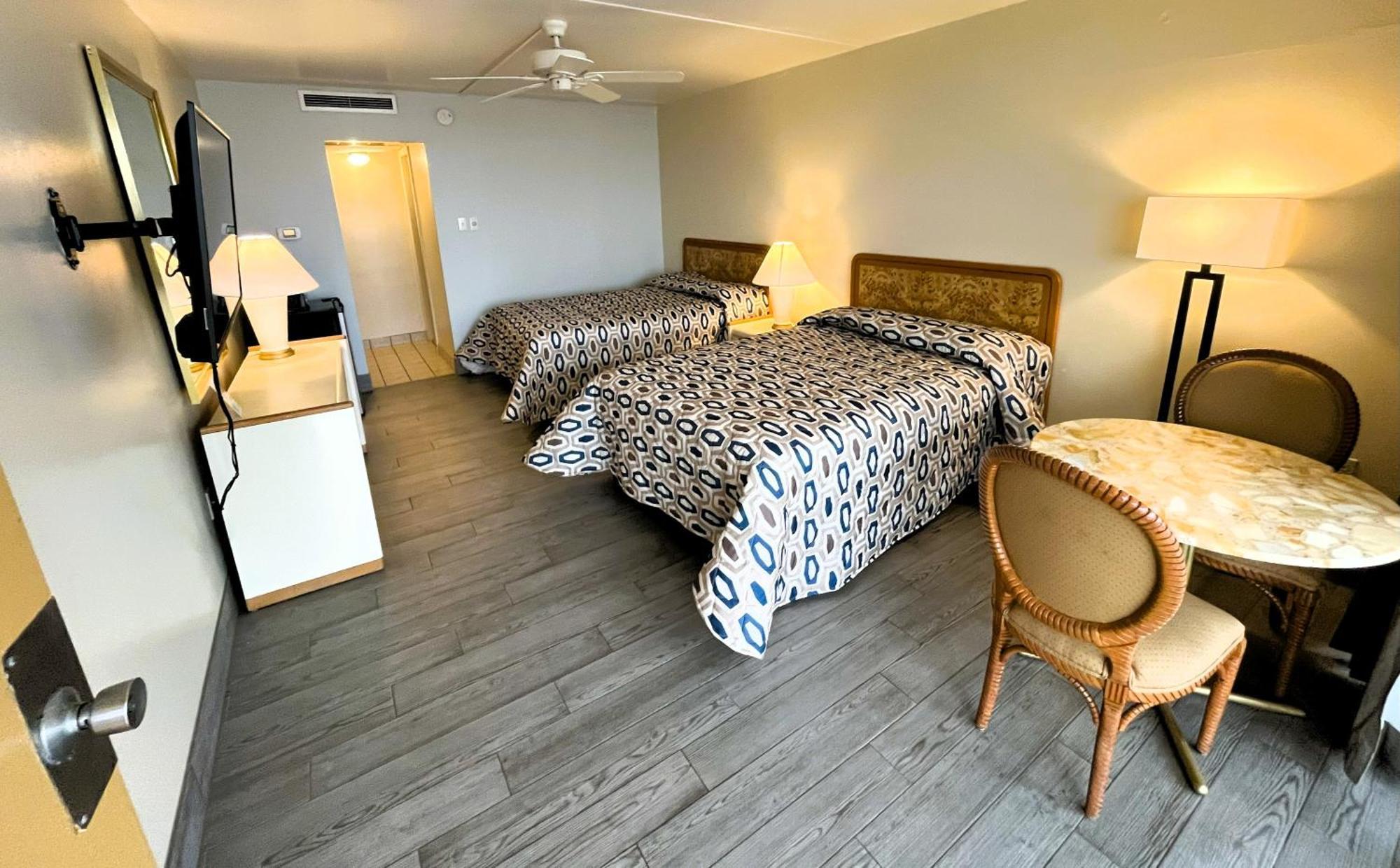 Landmark Motel Уайлдууд Екстериор снимка